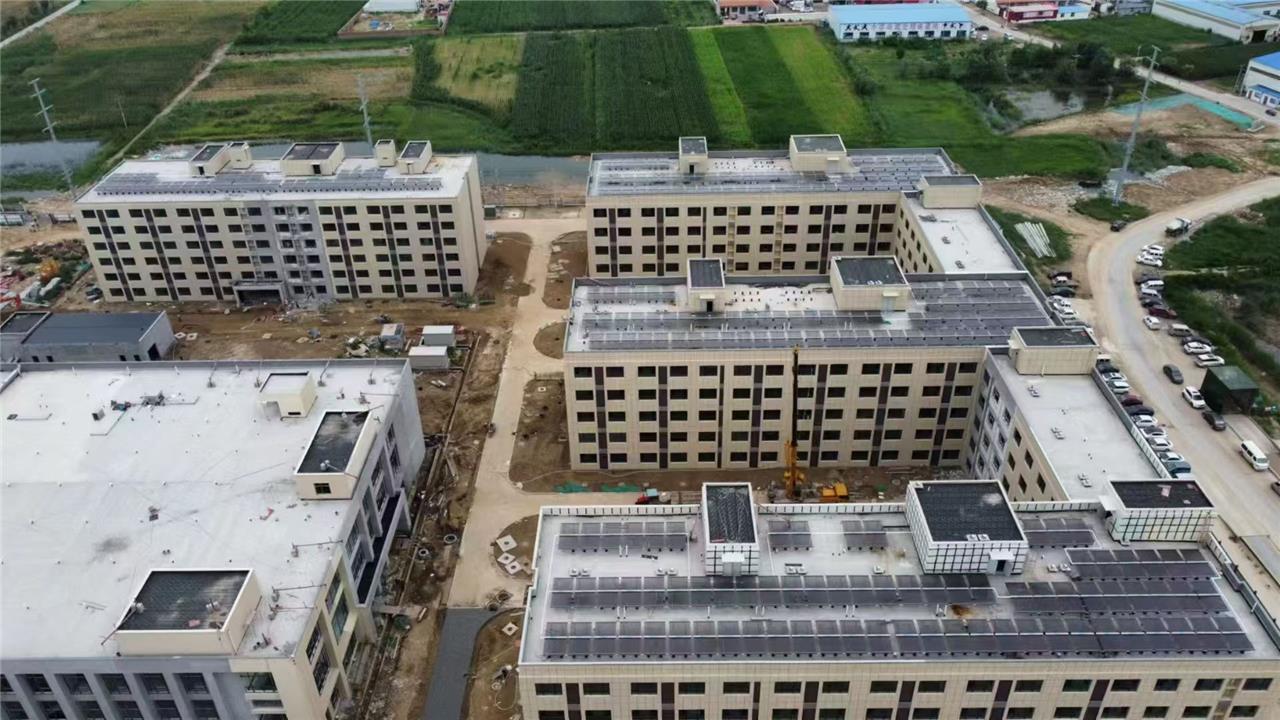 绿色赋能，温暖校园丨中科蓝天助力沧州市盐山八中打造低碳热水工程新标杆